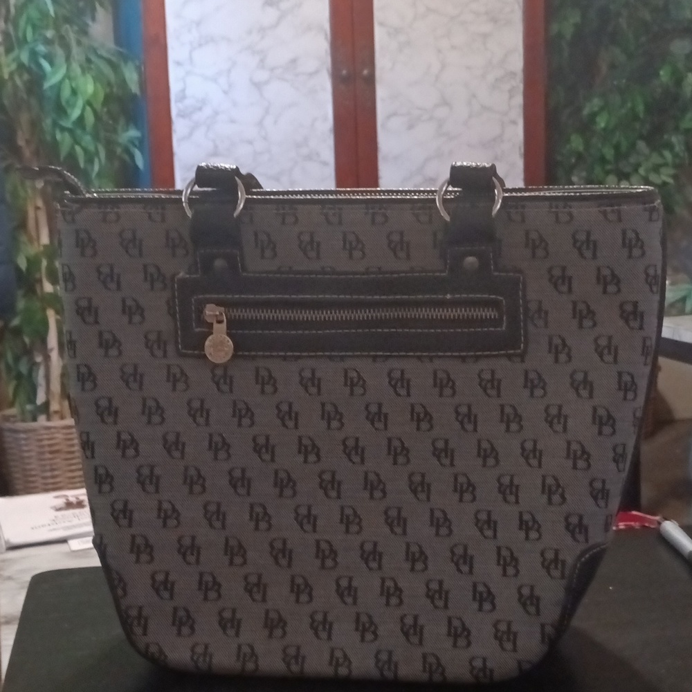 Dooney and Bourke purse